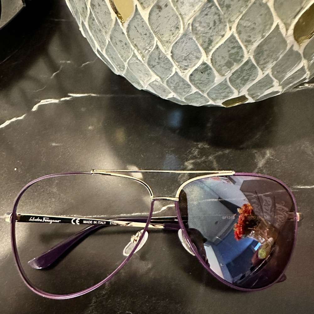 SALVATORE FERRAGAMO 
Ferragamo Purple Pilot Unisex Sunglasses - Picture 3 of 5